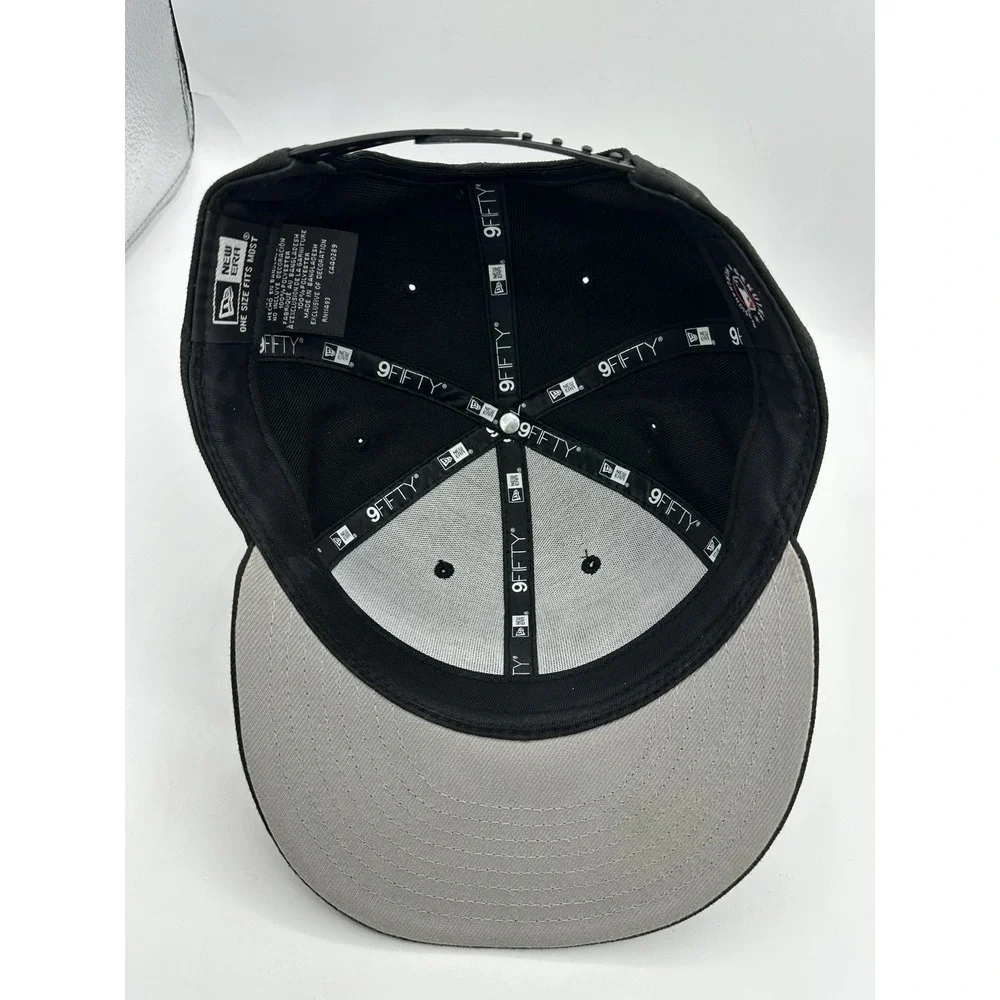 Seattle Mariners New Era 9FIFTY Snapback Hat Black On Black MLB Cap
